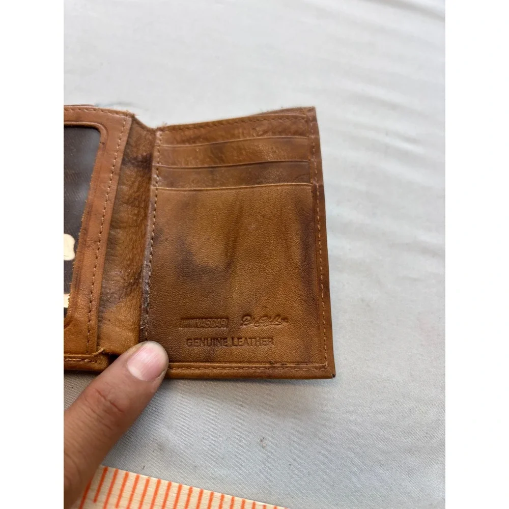 Dale Earnhardt Jr 8 NASCAR Genuine Brown Leather Trifold Wallet Mens Racing